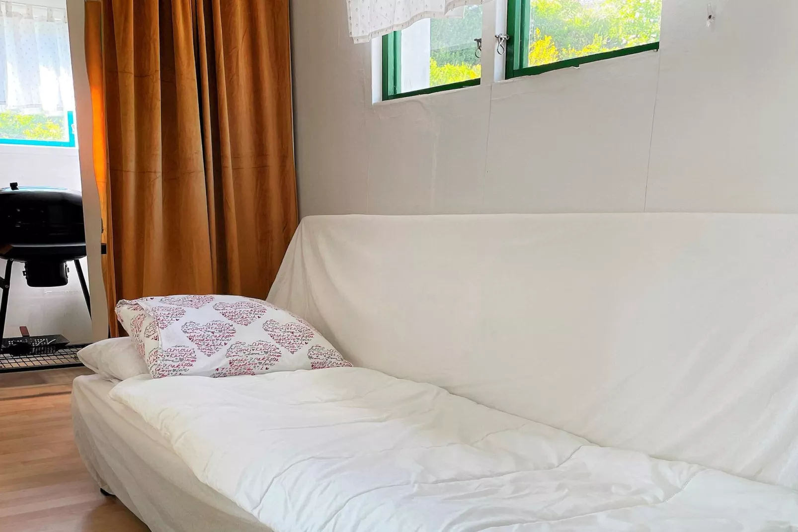 4 person holiday home in Uddevalla-By Traum - Indoor