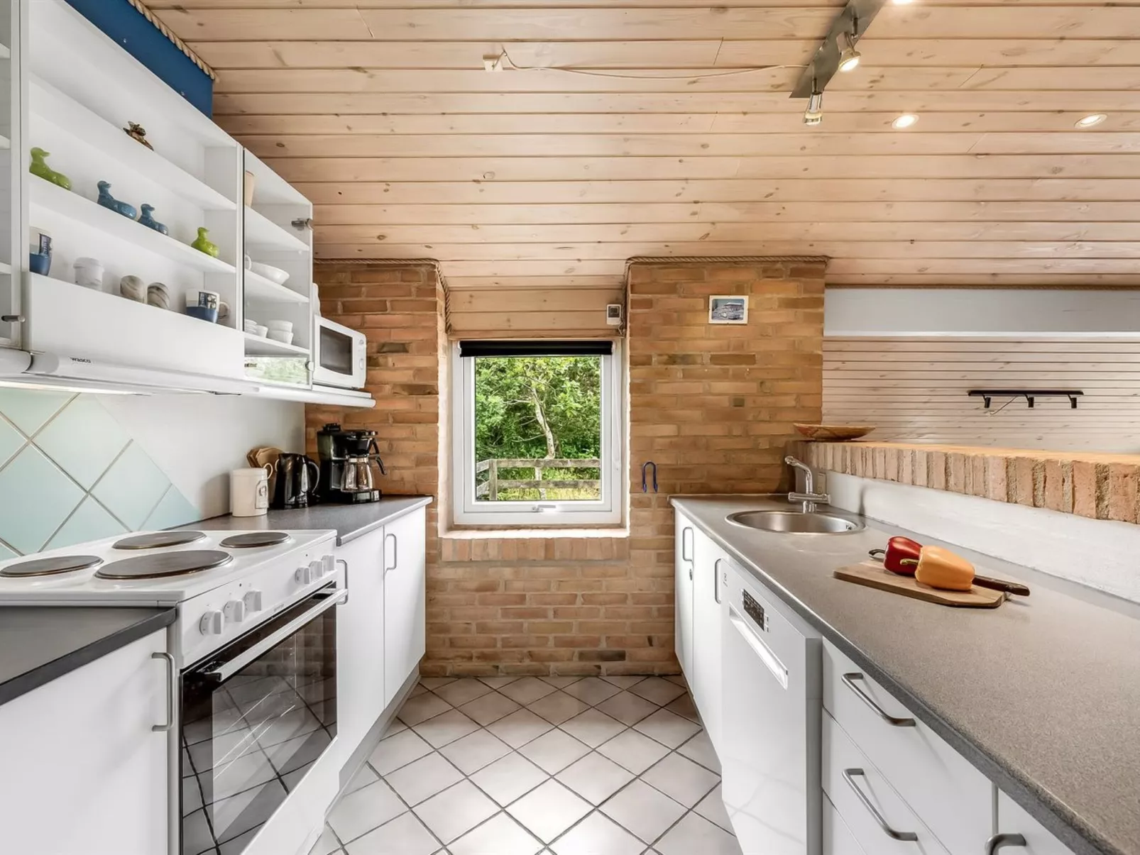 "Dorithea" - 1.3km from the sea - Drinnen