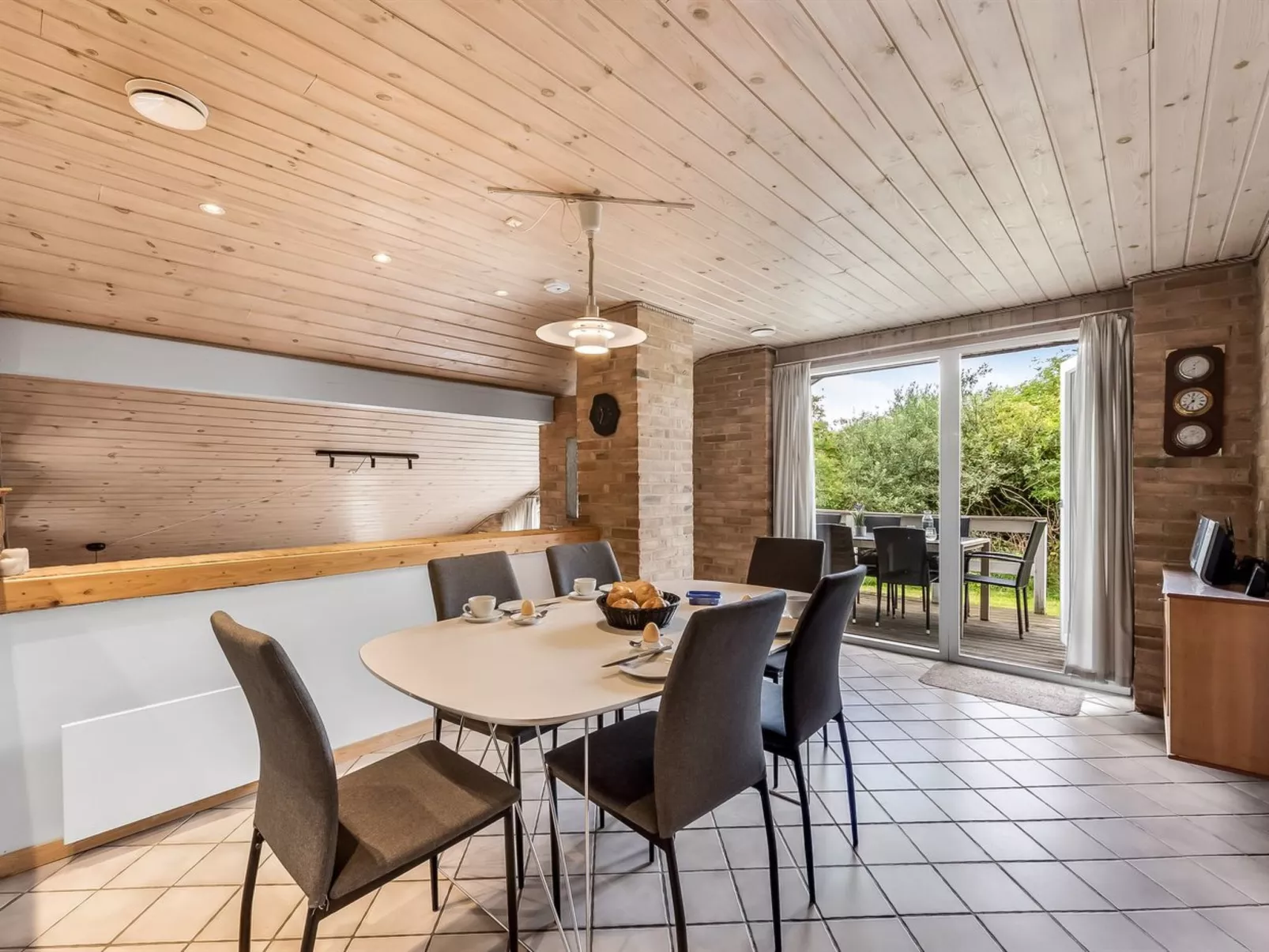 "Dorithea" - 1.3km from the sea - Drinnen