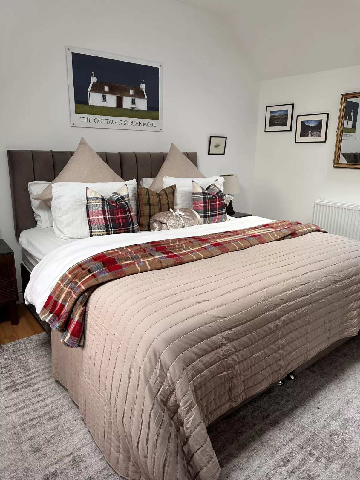 The Cottage - Inside