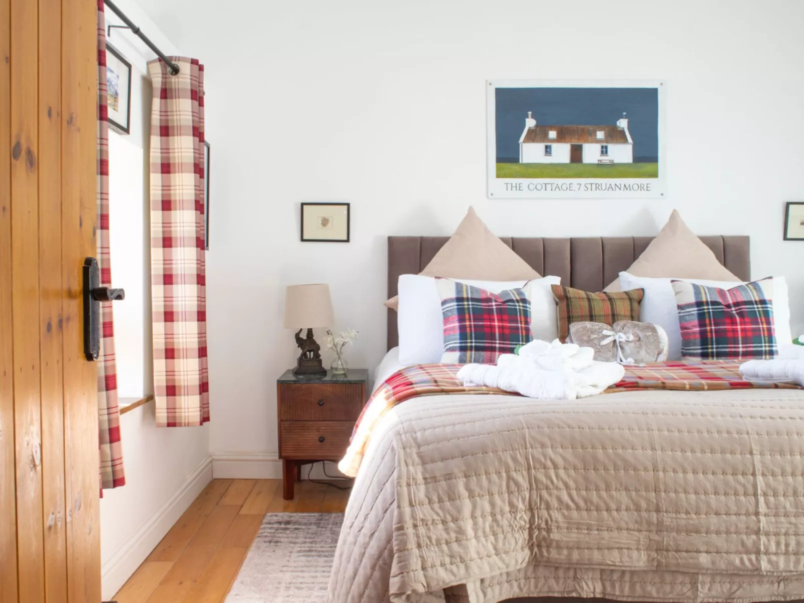 The Cottage - Inside