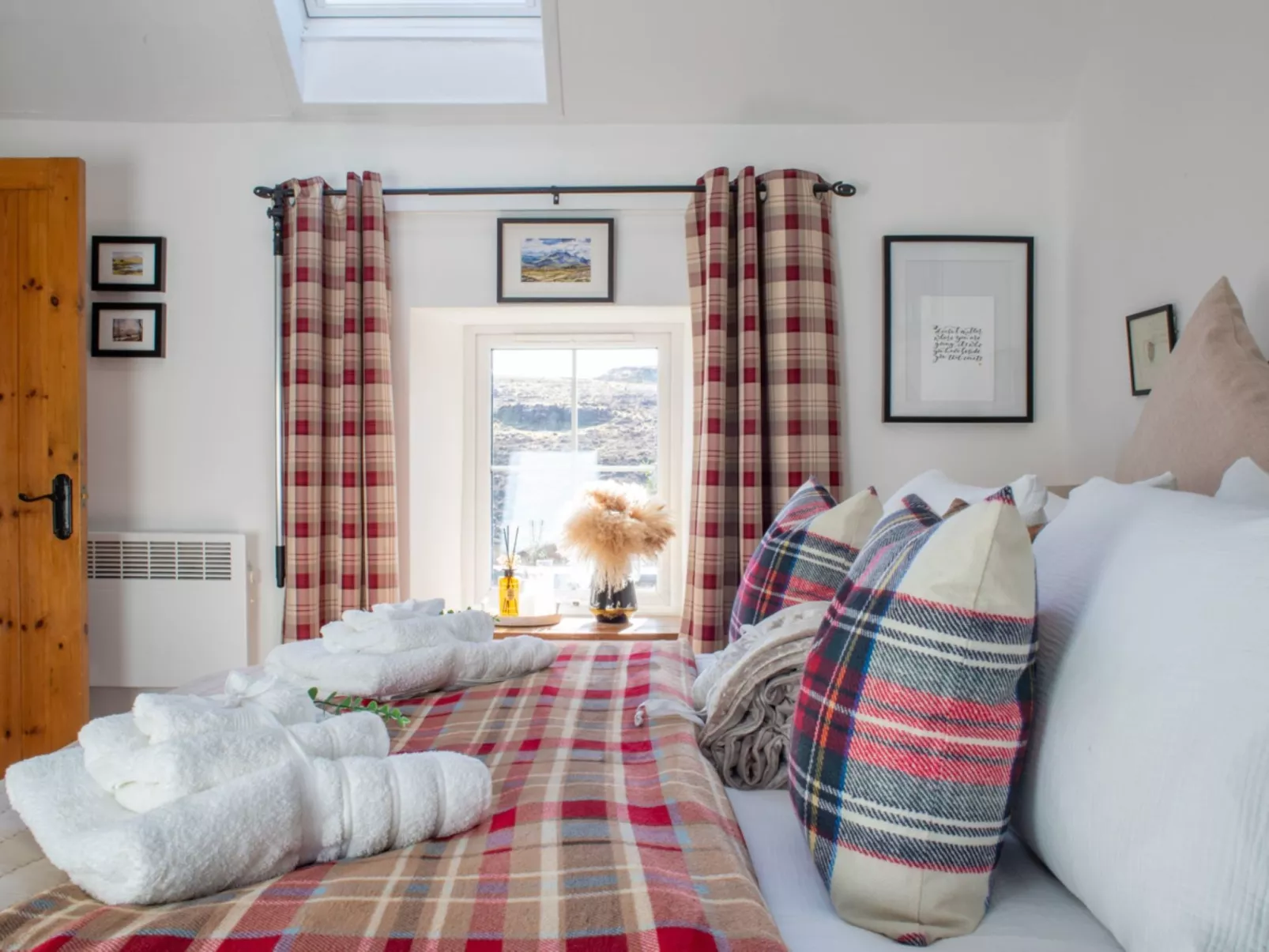 The Cottage - Inside