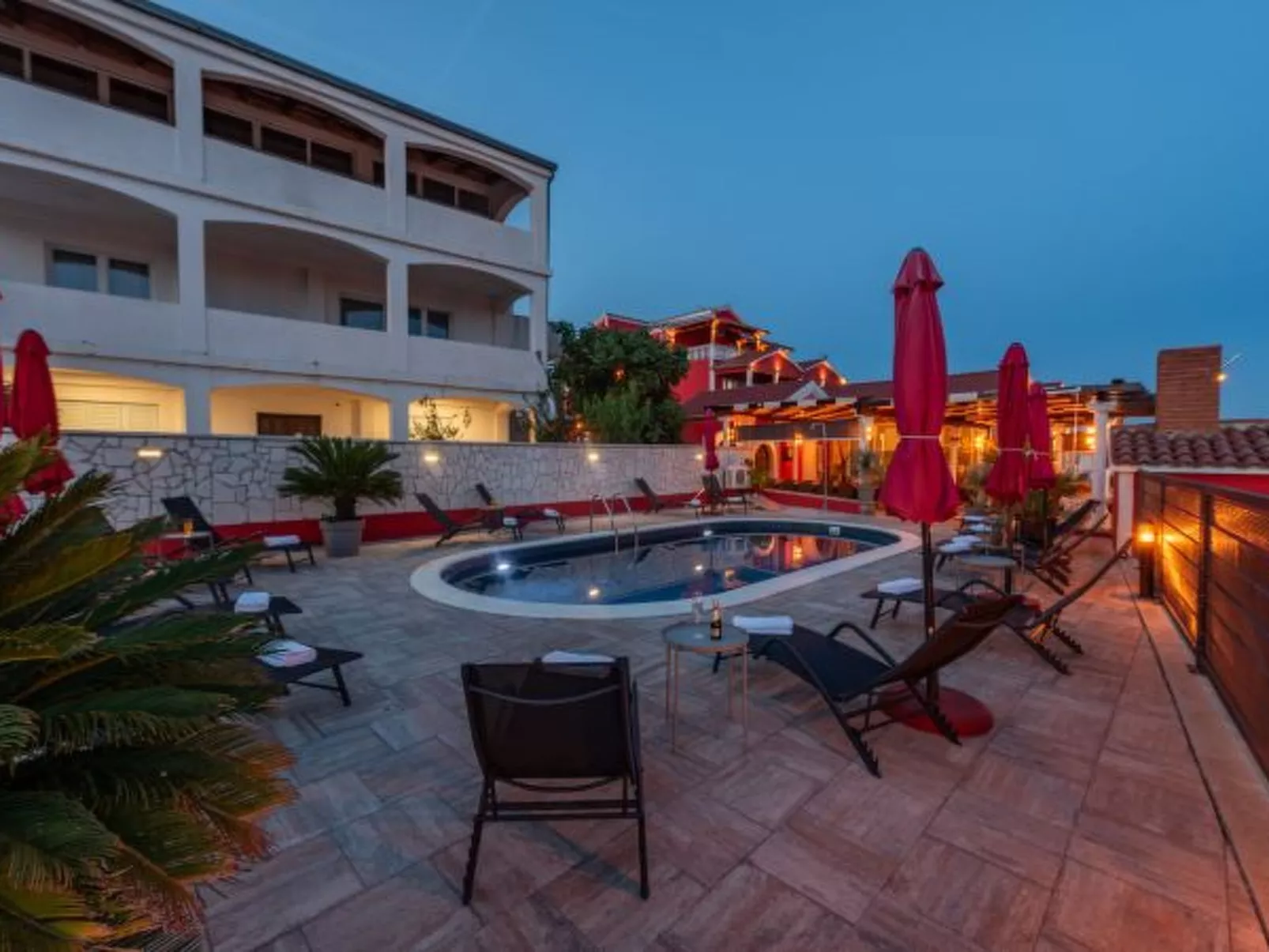 XXXL Villa Ancora with heated pool