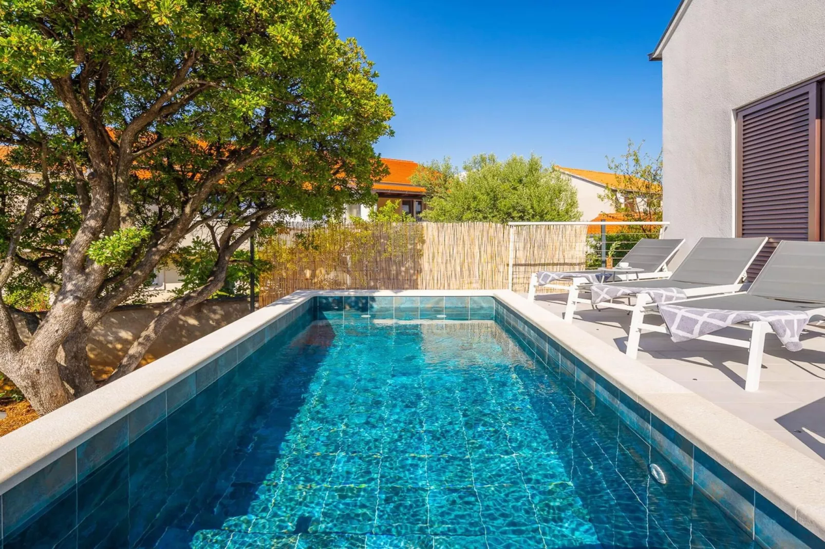 Luxury Villa Mila Supetar with Pool in the Center