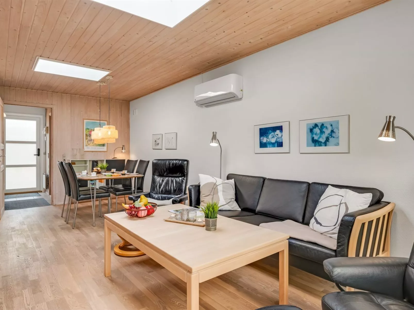 "Ragnborg" - 900m from the sea