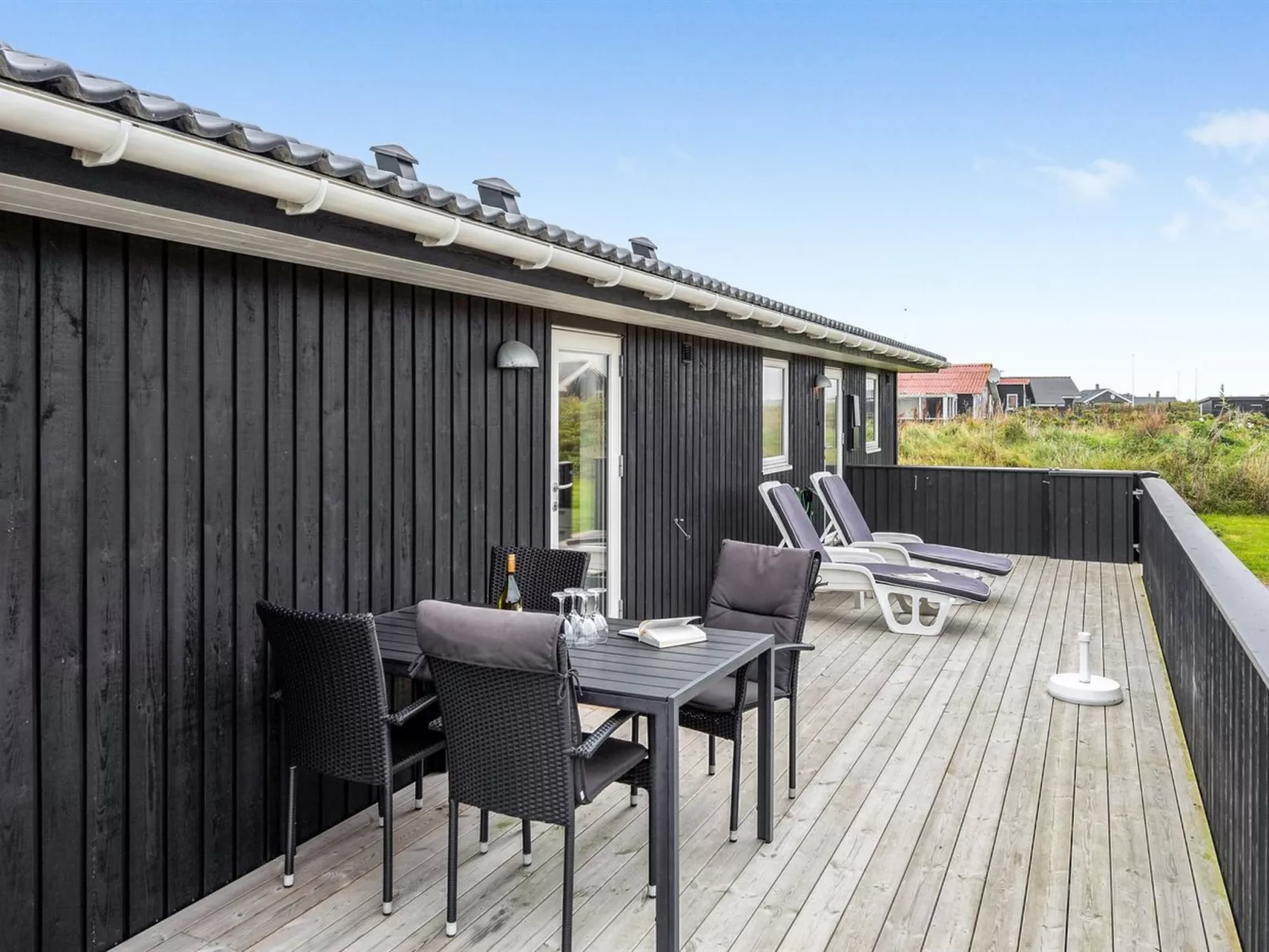 "Erza" - 500m from the sea - Outside