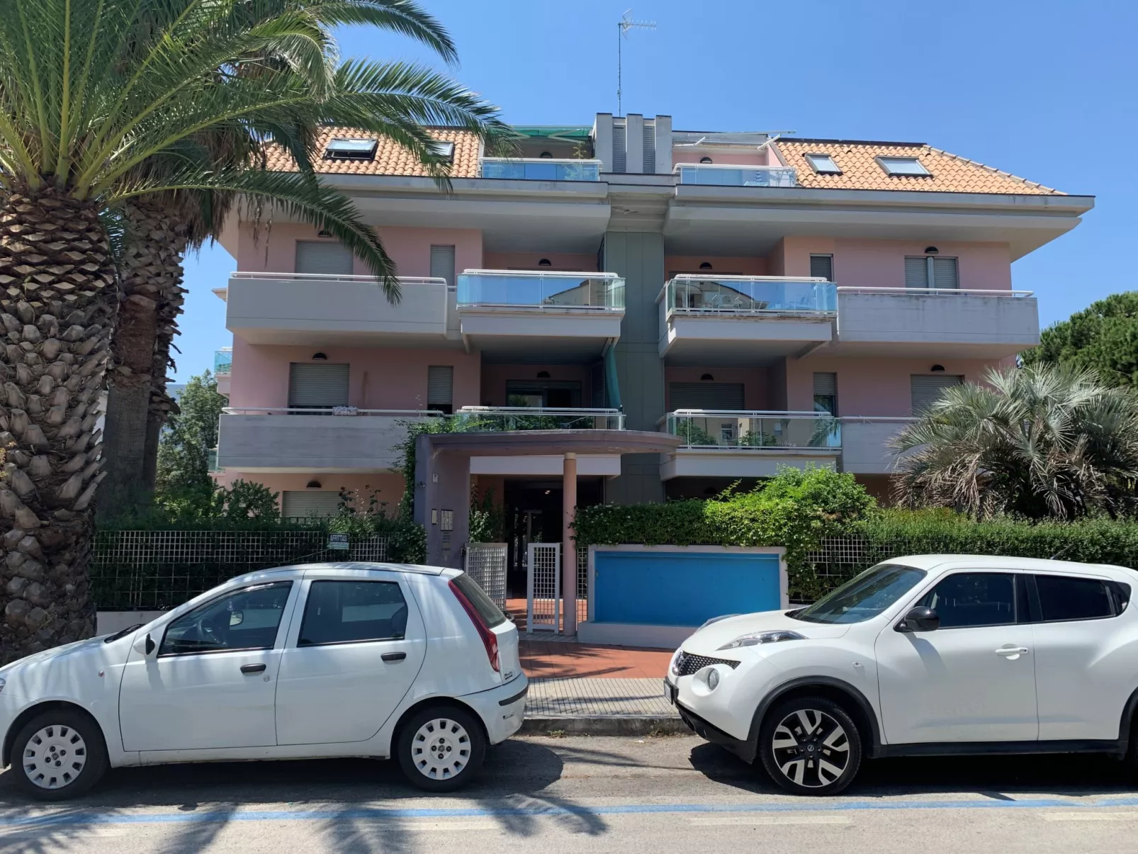 Mediterraneo - Outside