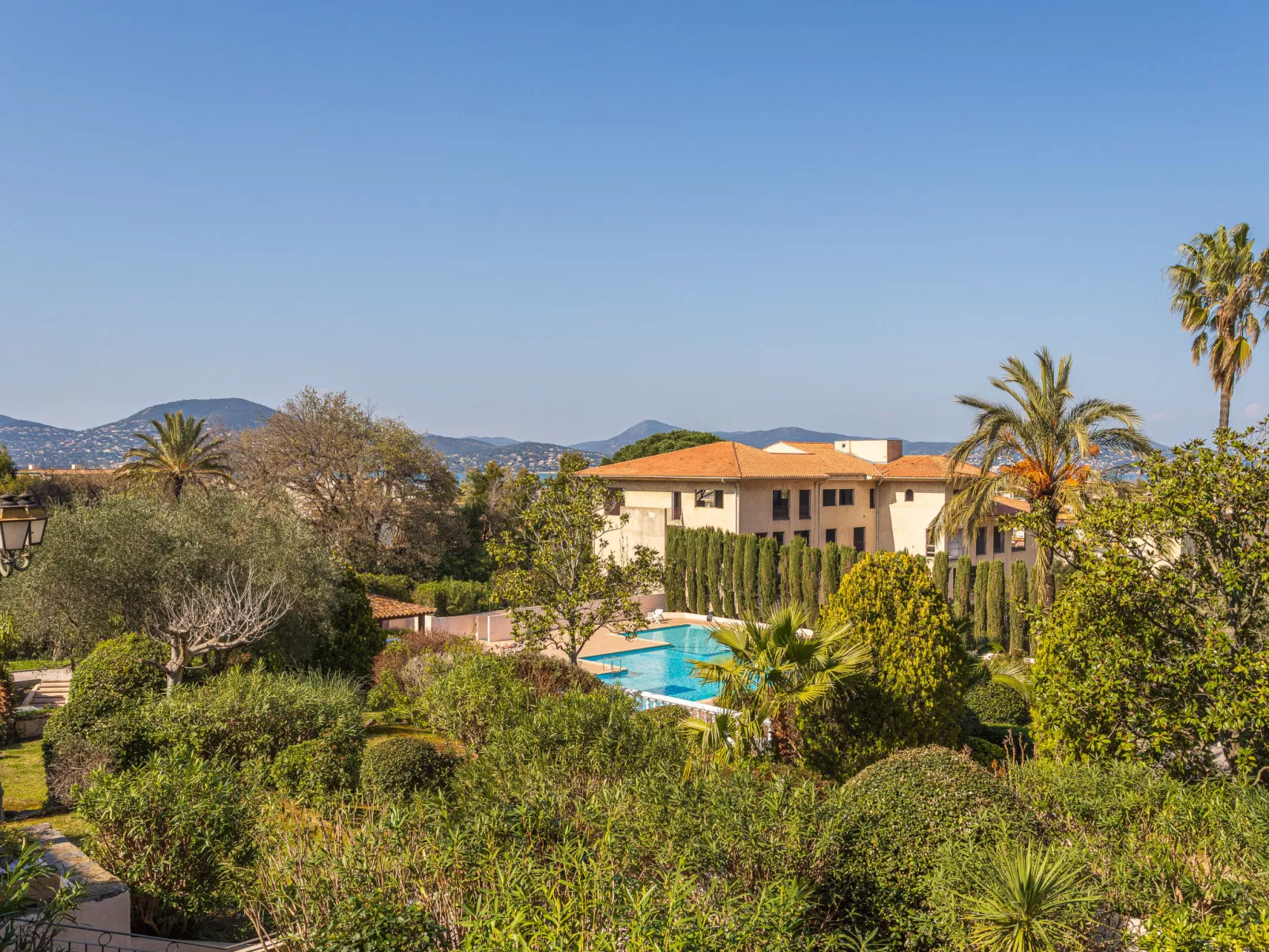 Eden Parc - Draußen