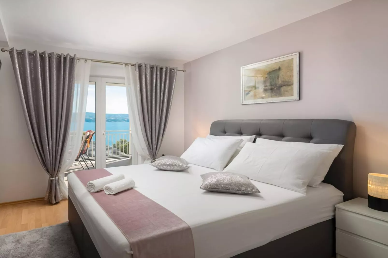 Luxury Villa Holiday Residence Omis w/ Heated Pool - Bedroom