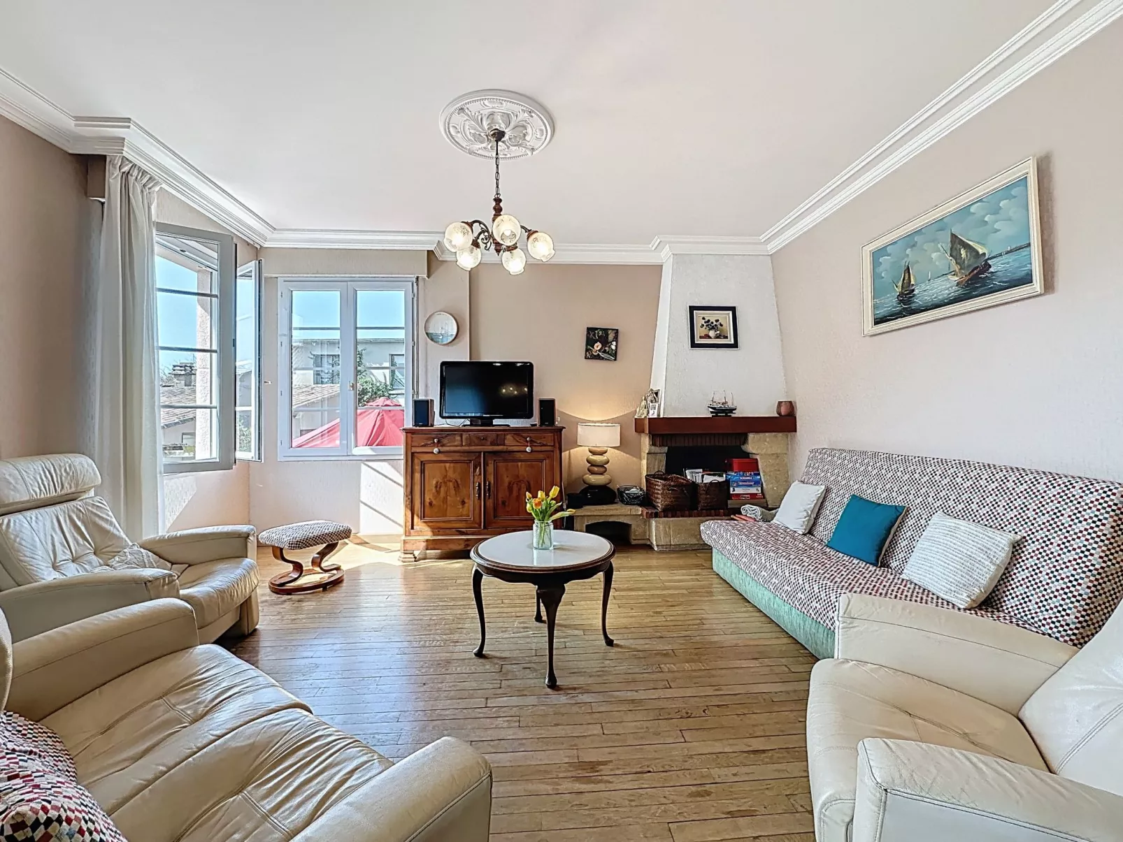 La Rose des Pins - Dedans