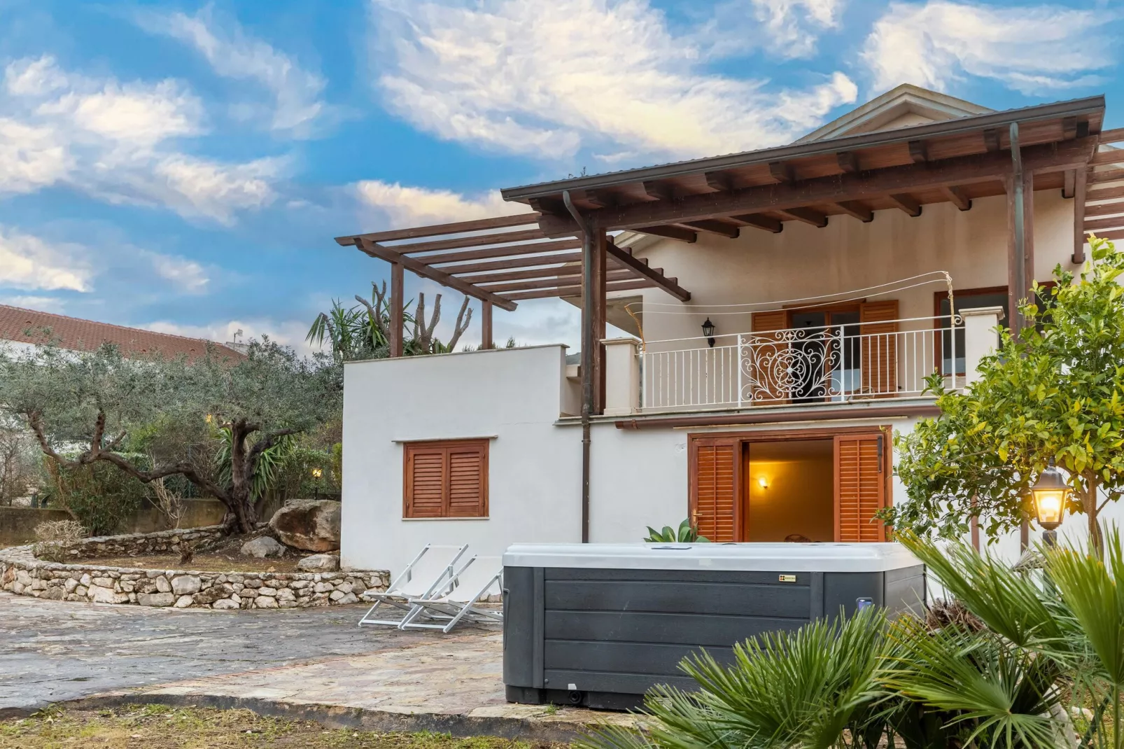 Villa La Marmora - Außenbereich Sommer