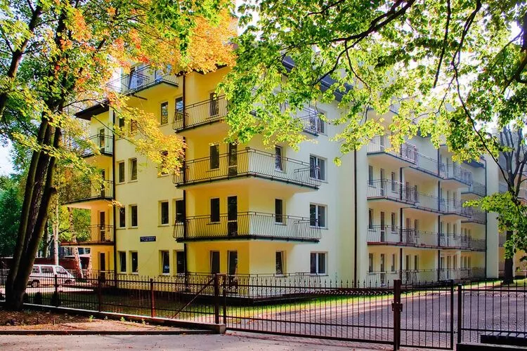 Apartament "Morskie Oko" w Międzyzdrojach "B"-Exterior summer