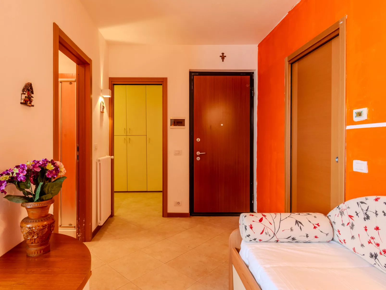 Sona's Lake Home - Drinnen