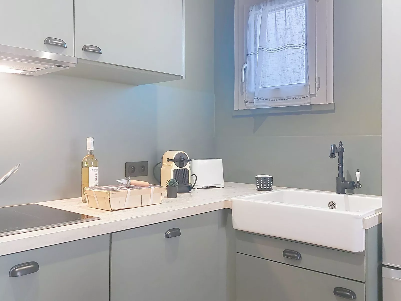 Les Cariatides 7 - Drinnen