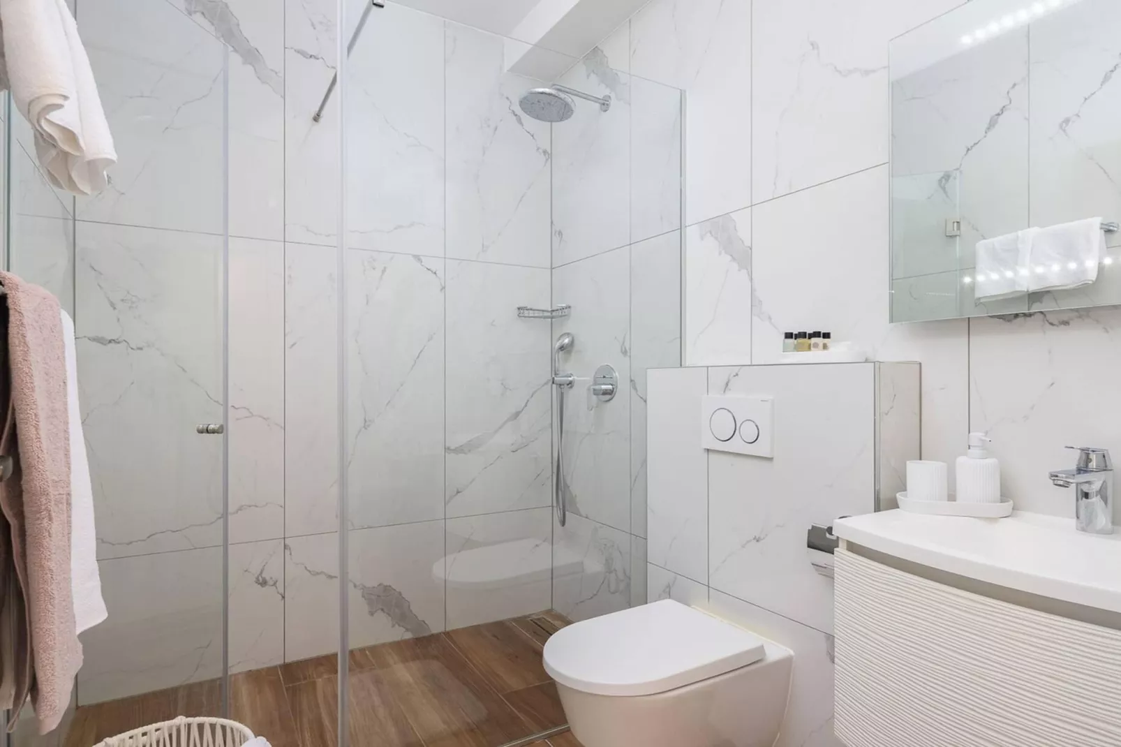 Split Diocletian Palace - Room 2 (2+0) - Badezimmer