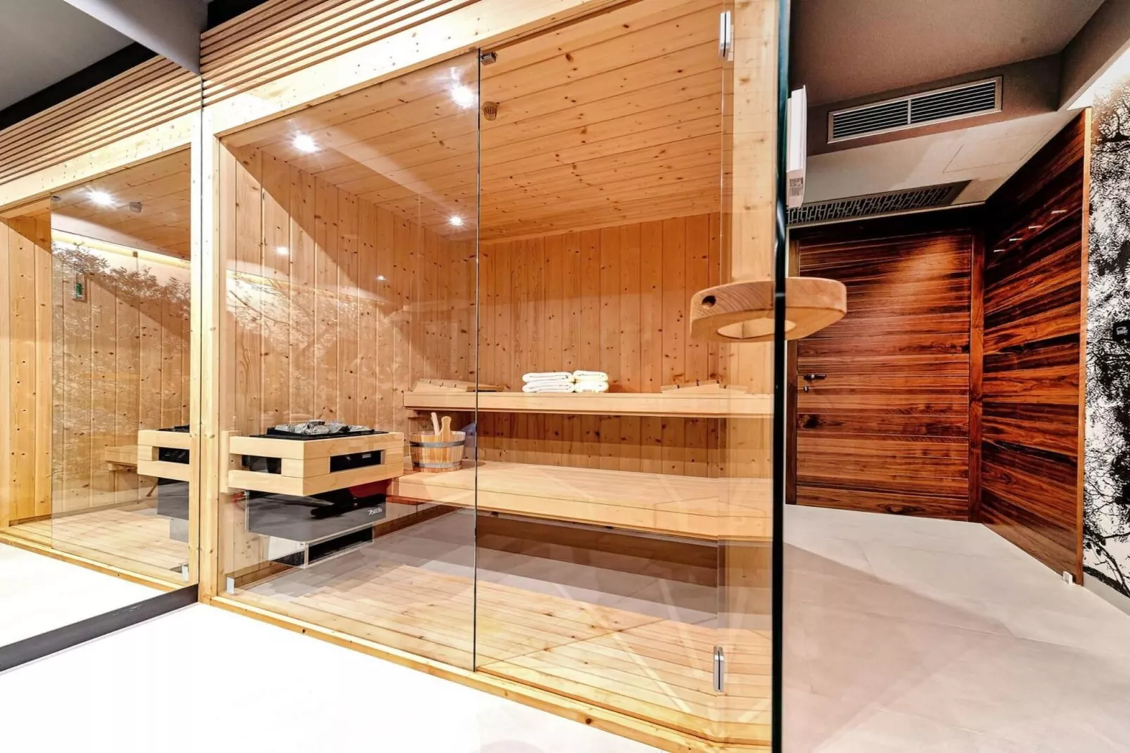 Luxury Villa Delight I – Promajna, Heated Pool - Facilities