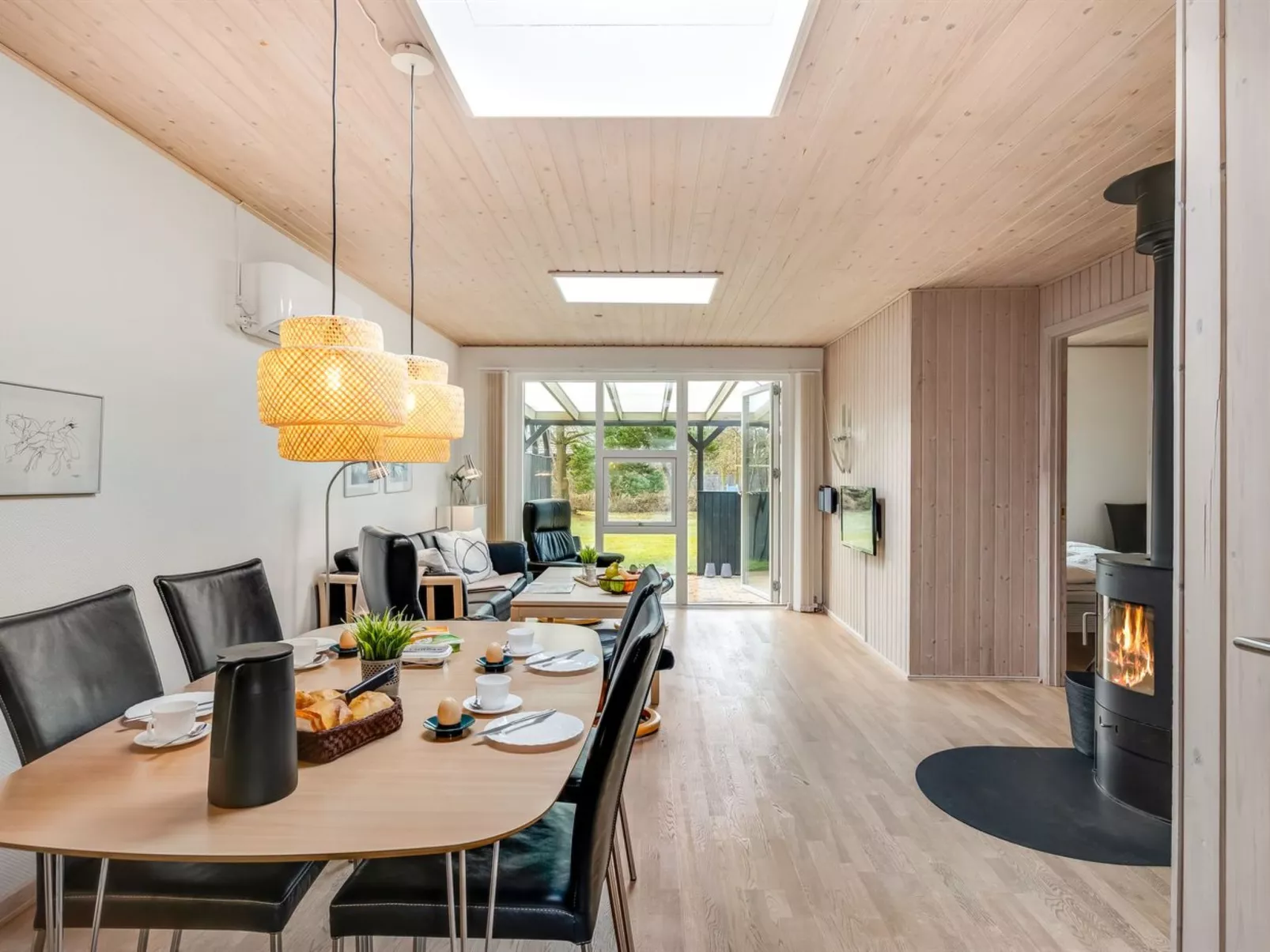 "Ragnborg" - 900m from the sea - Drinnen