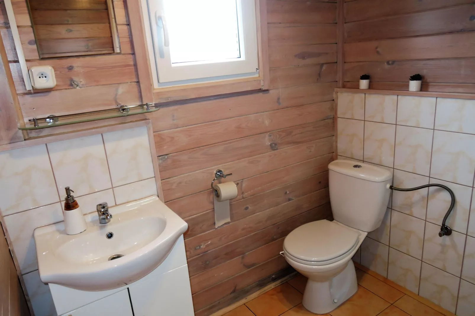 Cisza i spokój - domek dla 4 osób-Bathroom