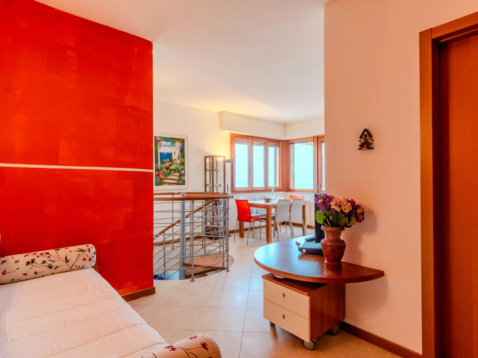 Sona's Lake Home - Drinnen