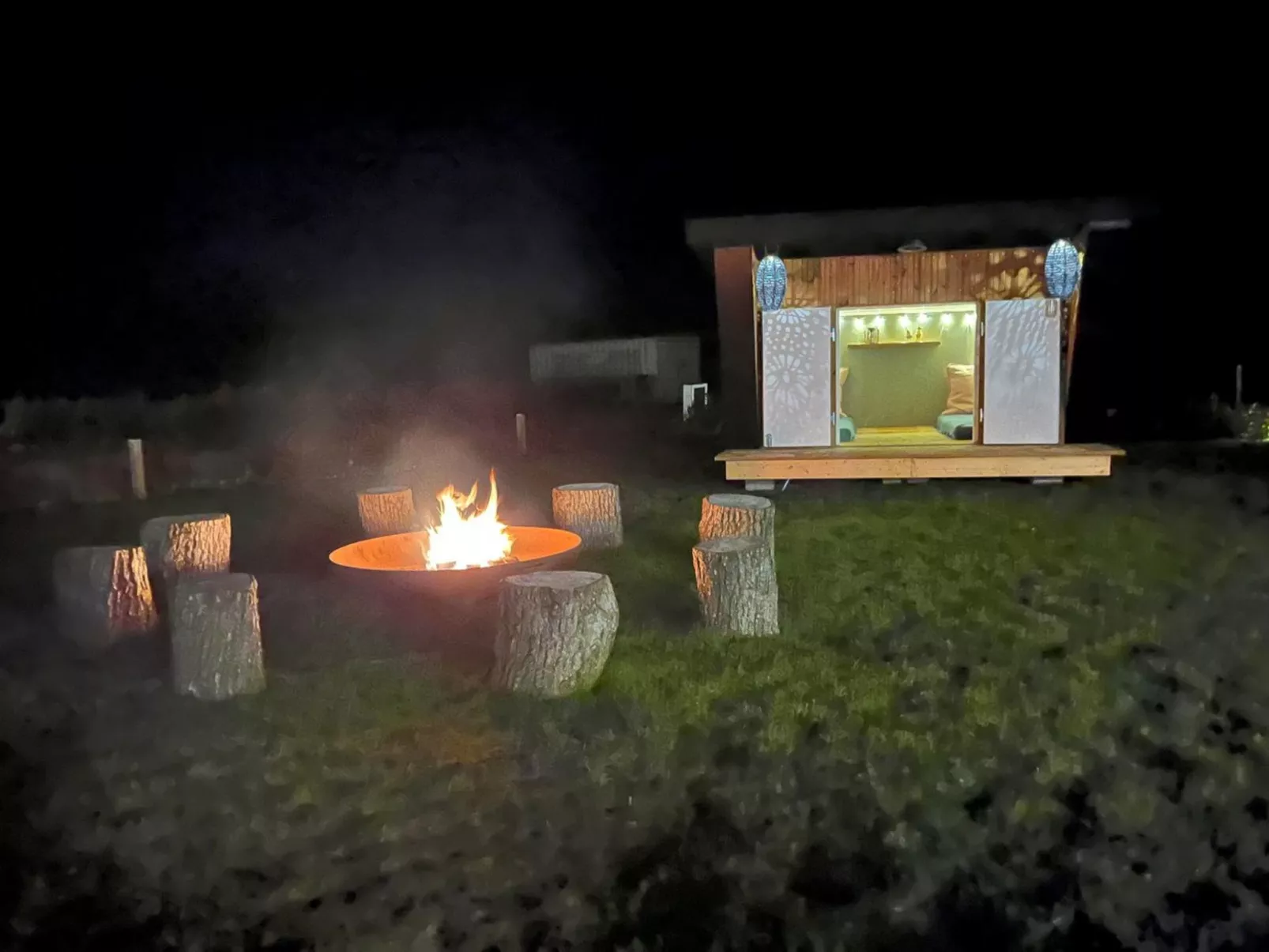 "Elevus" -  from the sea - Draußen