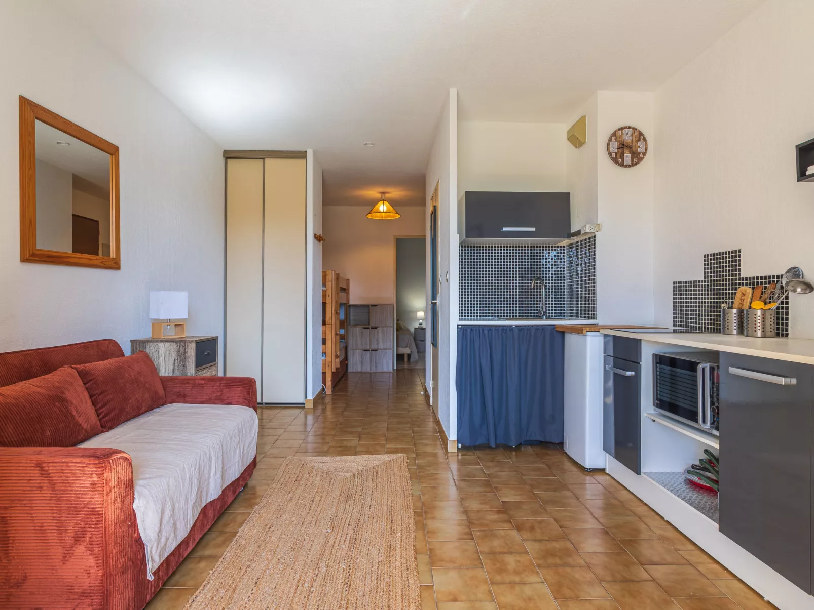 Les Iles Du Soleil - Drinnen