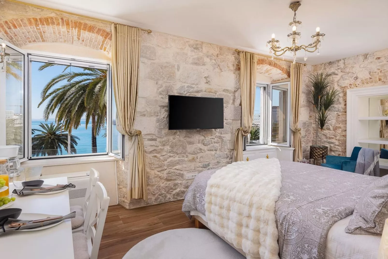 Split Diocletian Palace - Room 1 (2+1) - Schlafzimmer