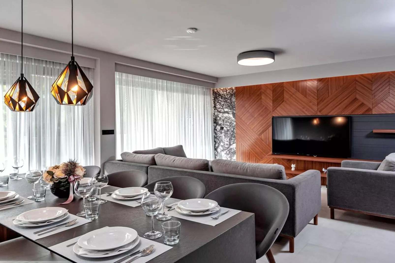 Luxury Villa Delight I – Promajna, Heated Pool - Dining room