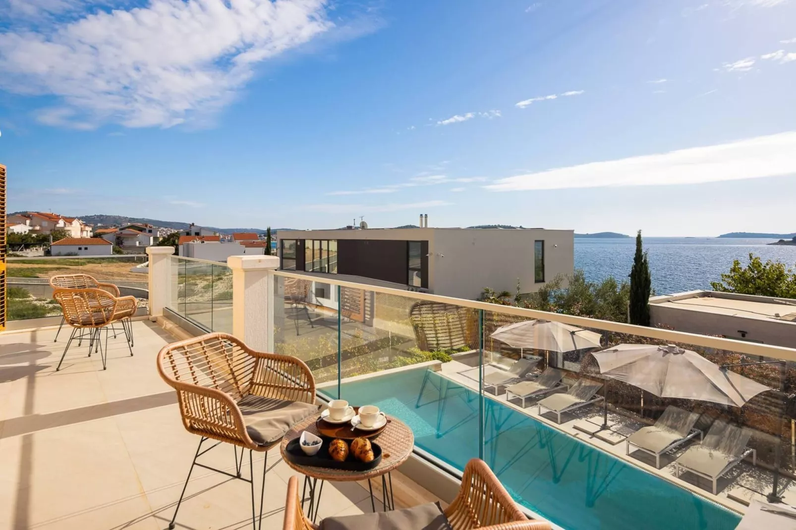 Luxury Seafront Villa Castello Rogoznica with Pool - Swimming pool