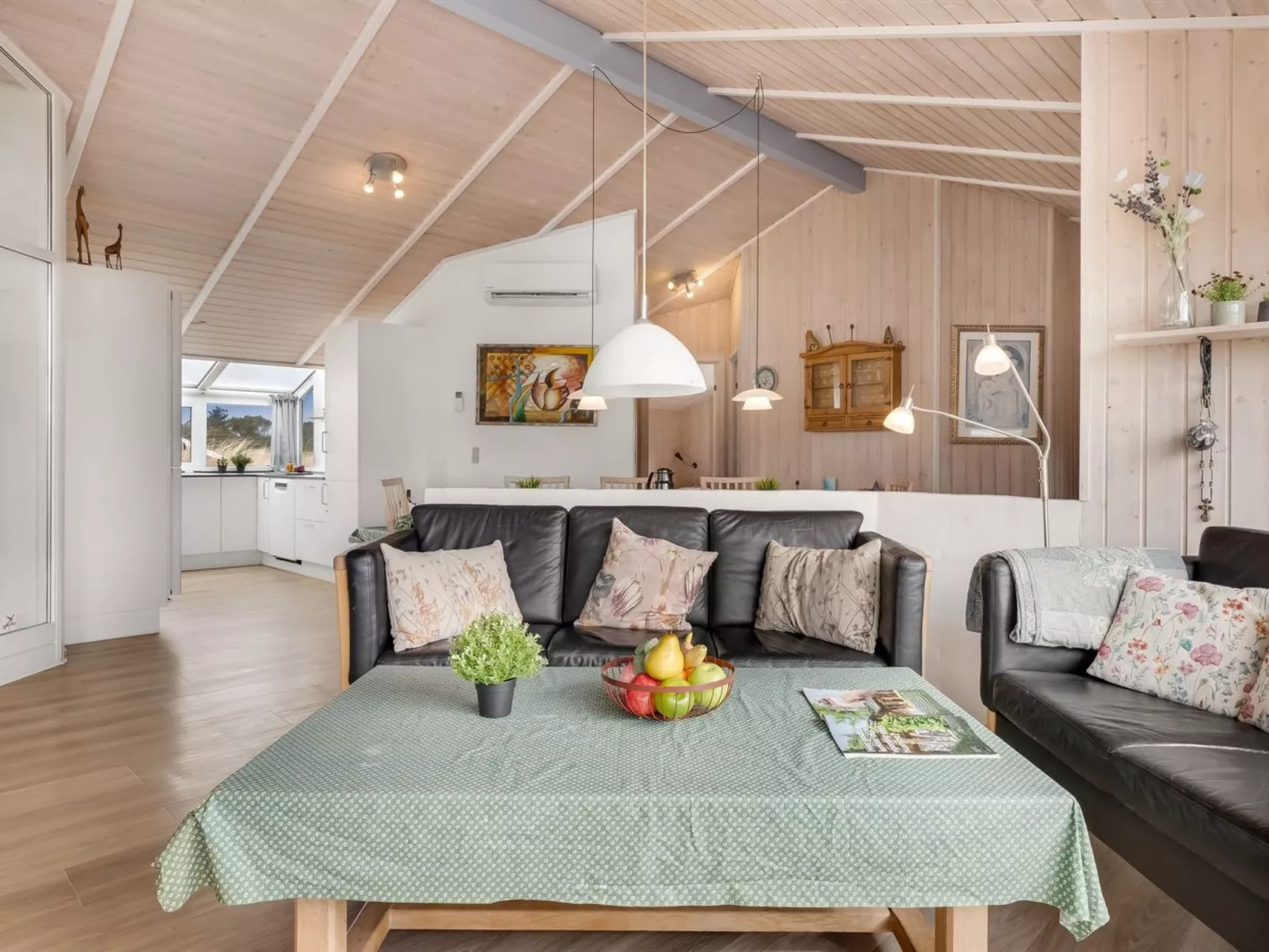 "Petkana" - 700m from the sea - Drinnen