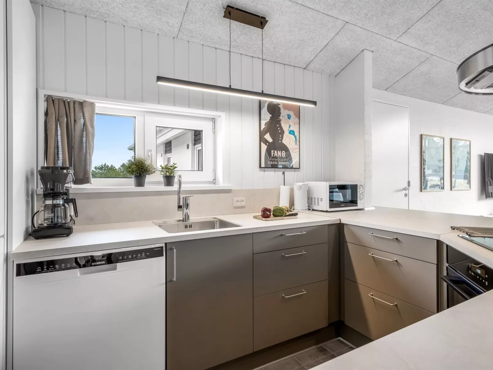 "Alli" - 800m from the sea - Inside