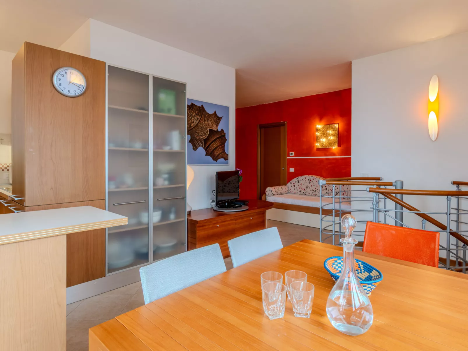 Sona's Lake Home - Drinnen