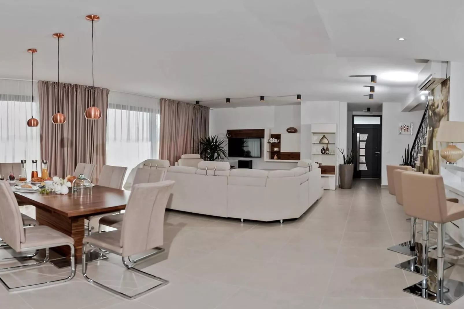 Luxury Villa Happiness Omis with Pool, Gym & Sauna - Dining room