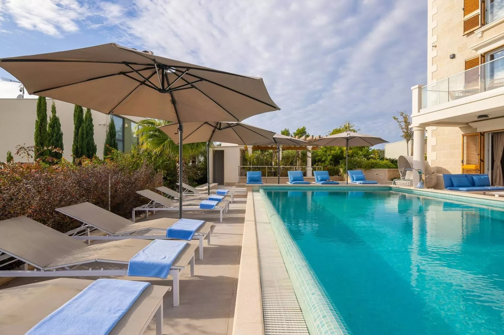 Luxury Seafront Villa Castello Rogoznica with Pool - Swimming pool