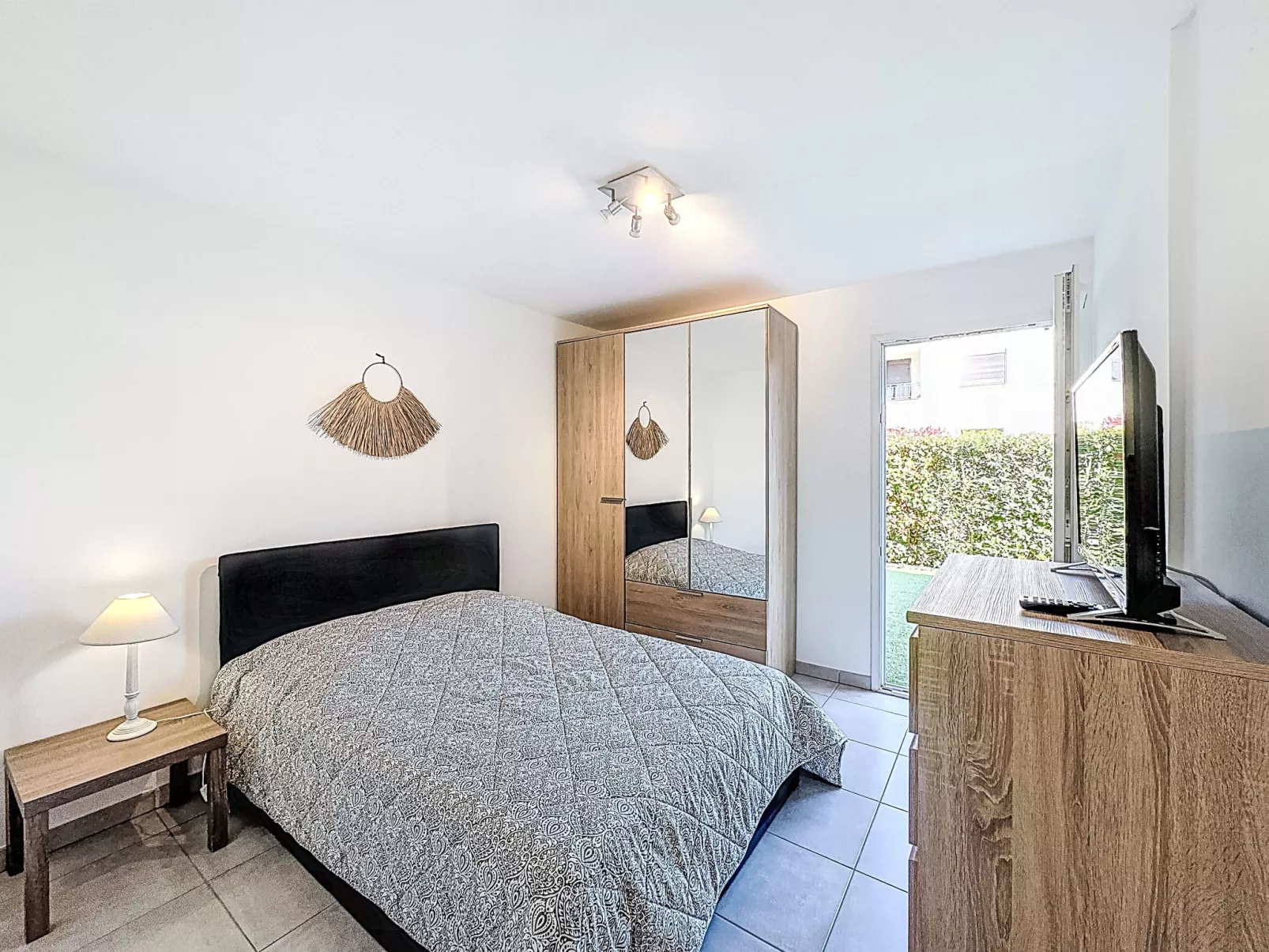 Les Calanques de Saint Aygulf - Inside