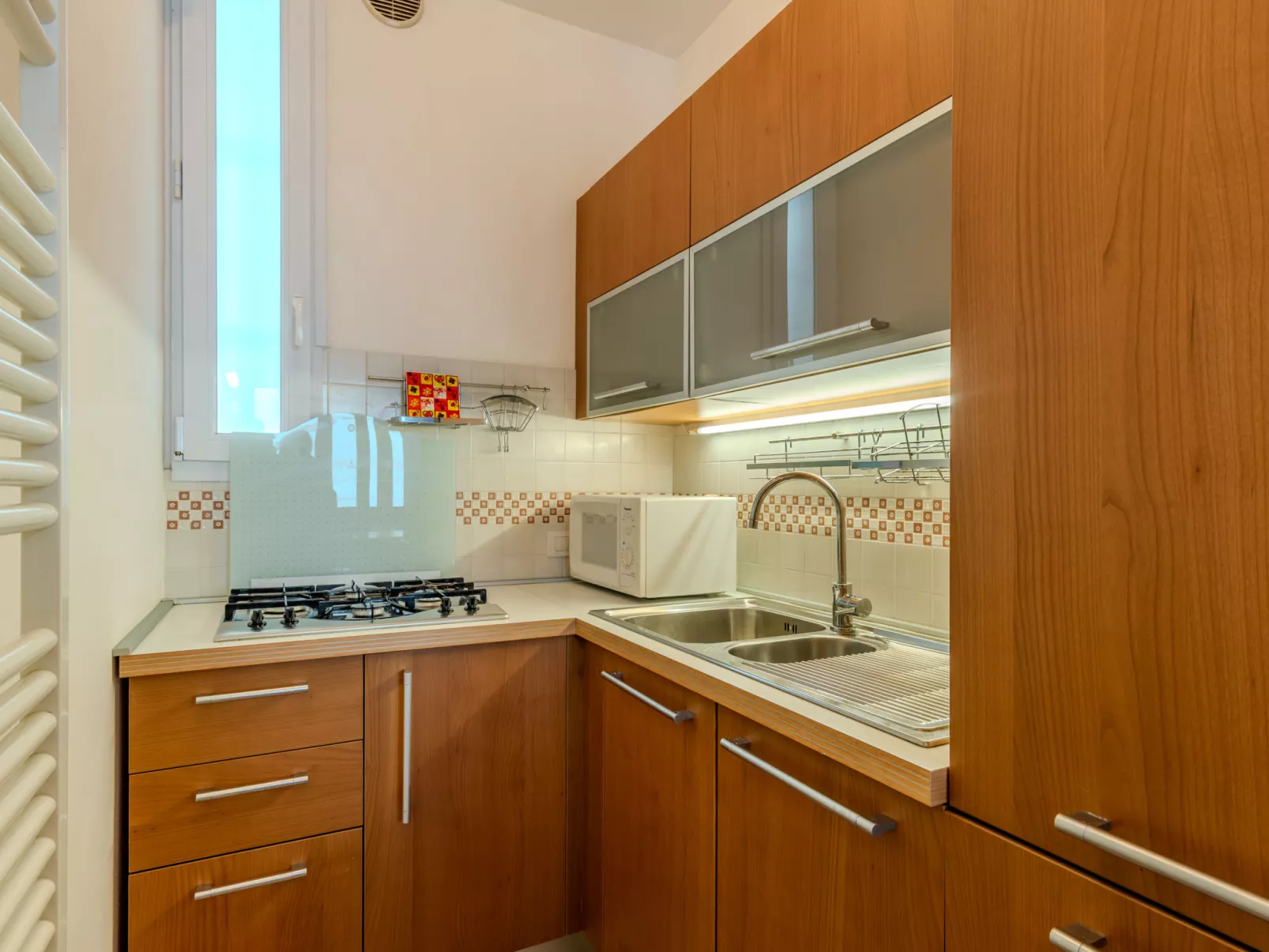 Sona's Lake Home - Drinnen