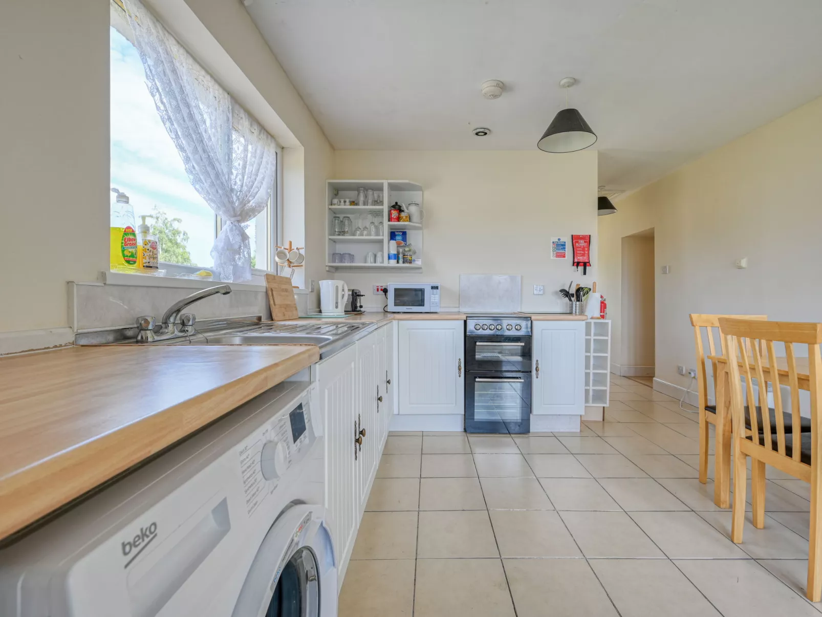 Loch Meiklie View - Drinnen