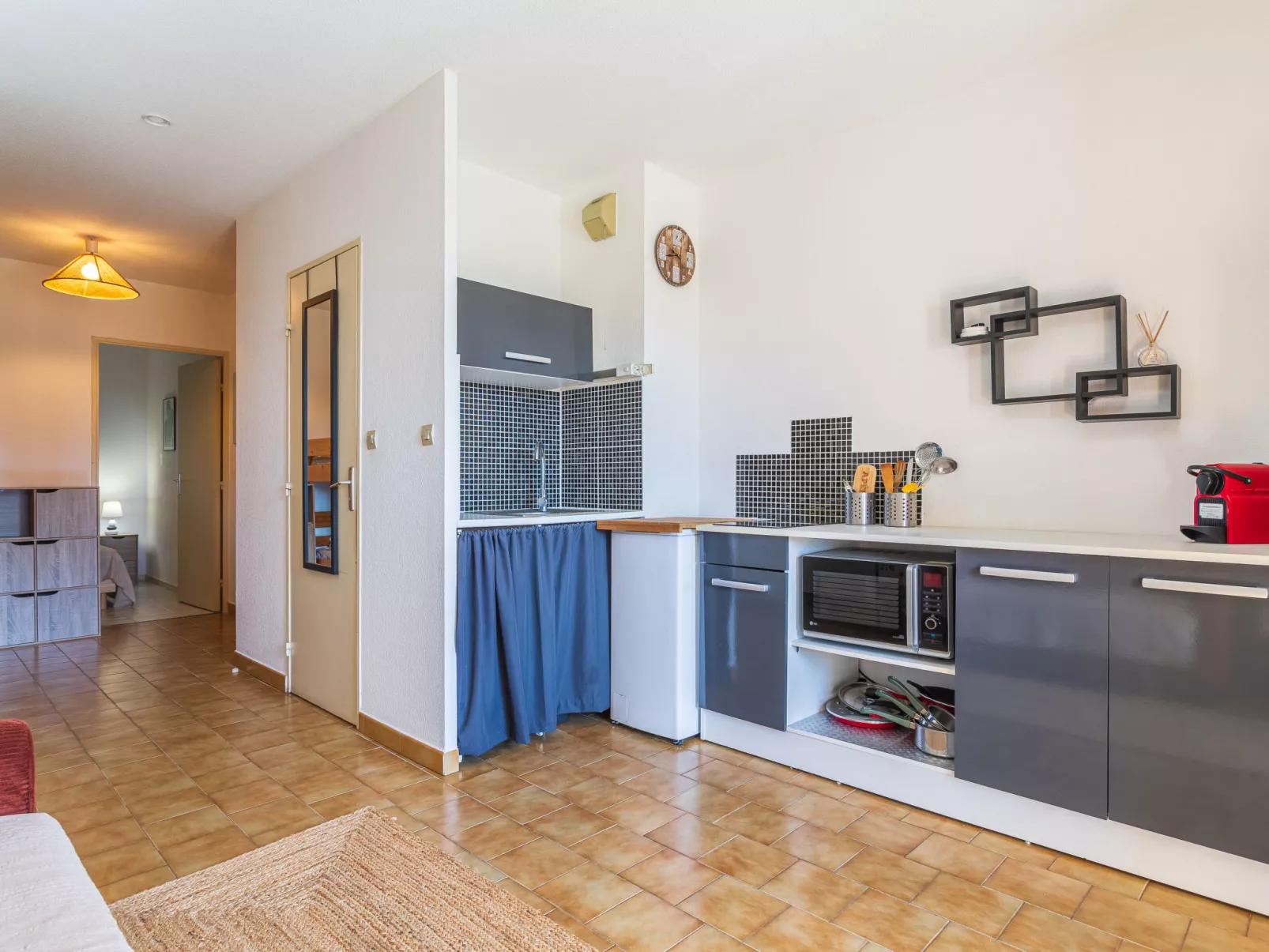 Les Iles Du Soleil - Drinnen