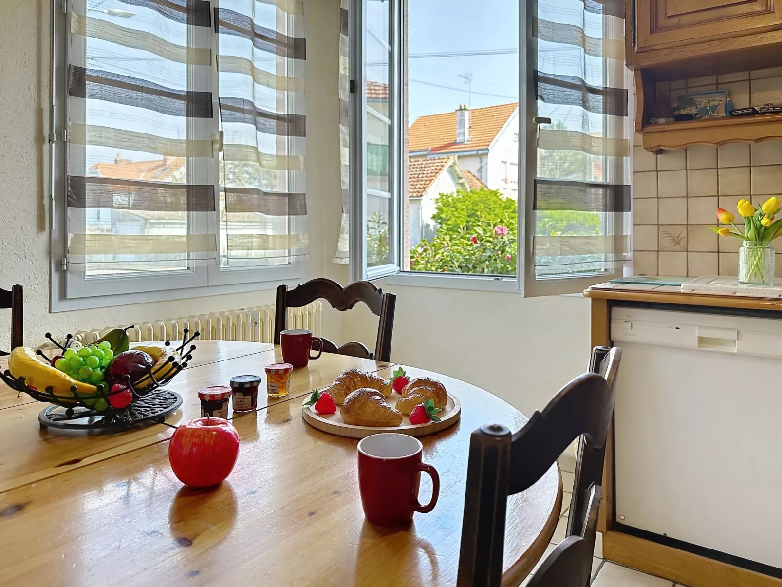 La Rose des Pins - Dedans