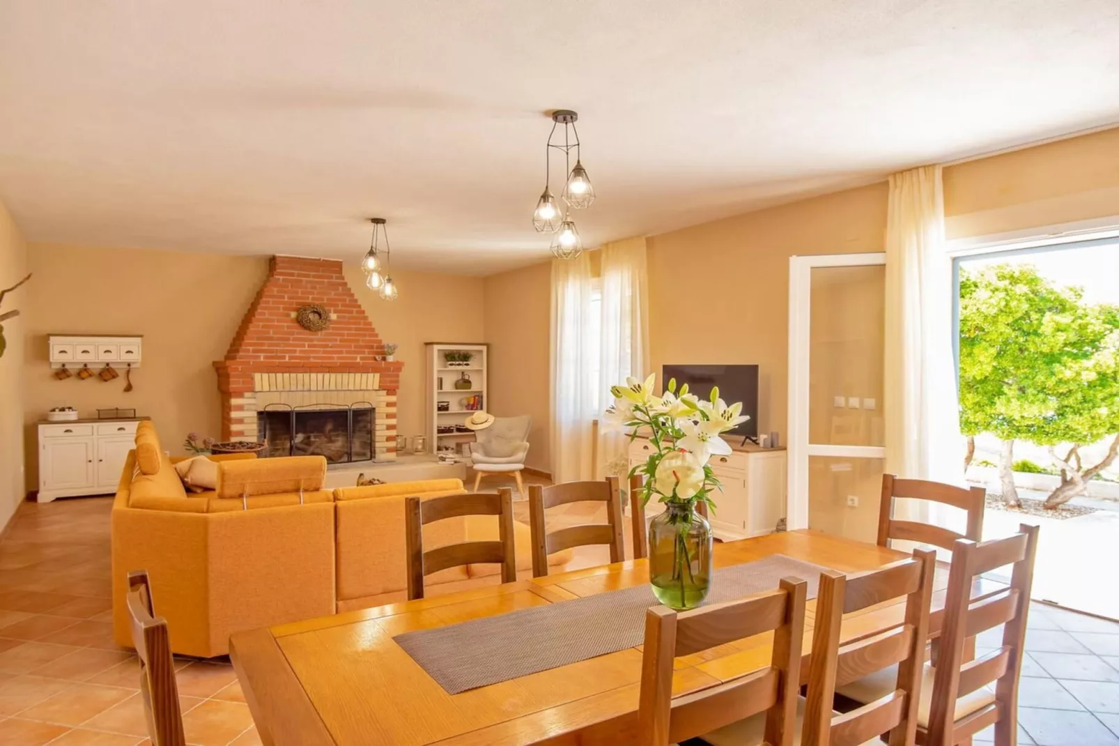 Villa Castello di Pietra Brac with Heated Pool - Esszimmer