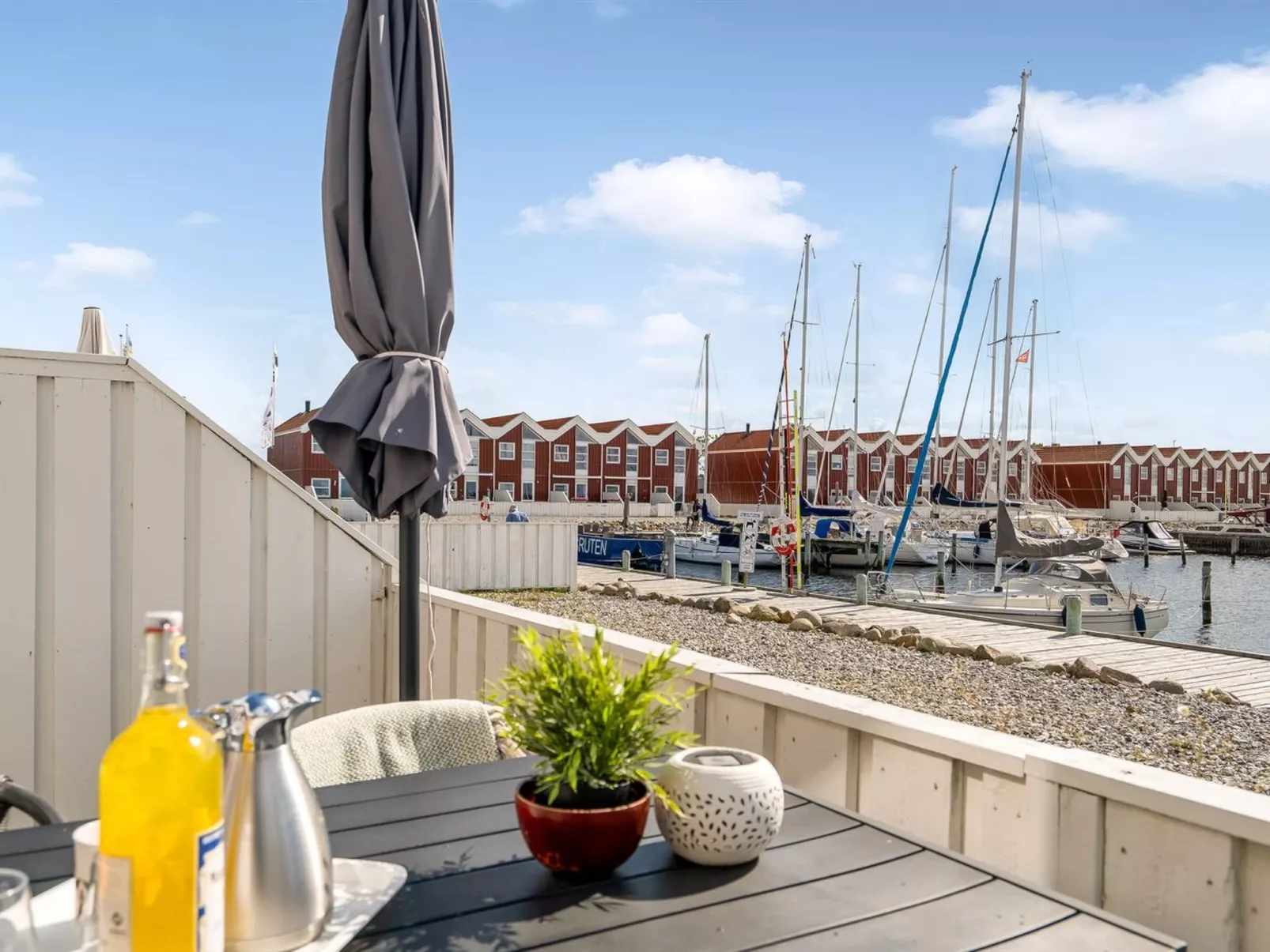 "Ake" - 10m to the fjord - Outside