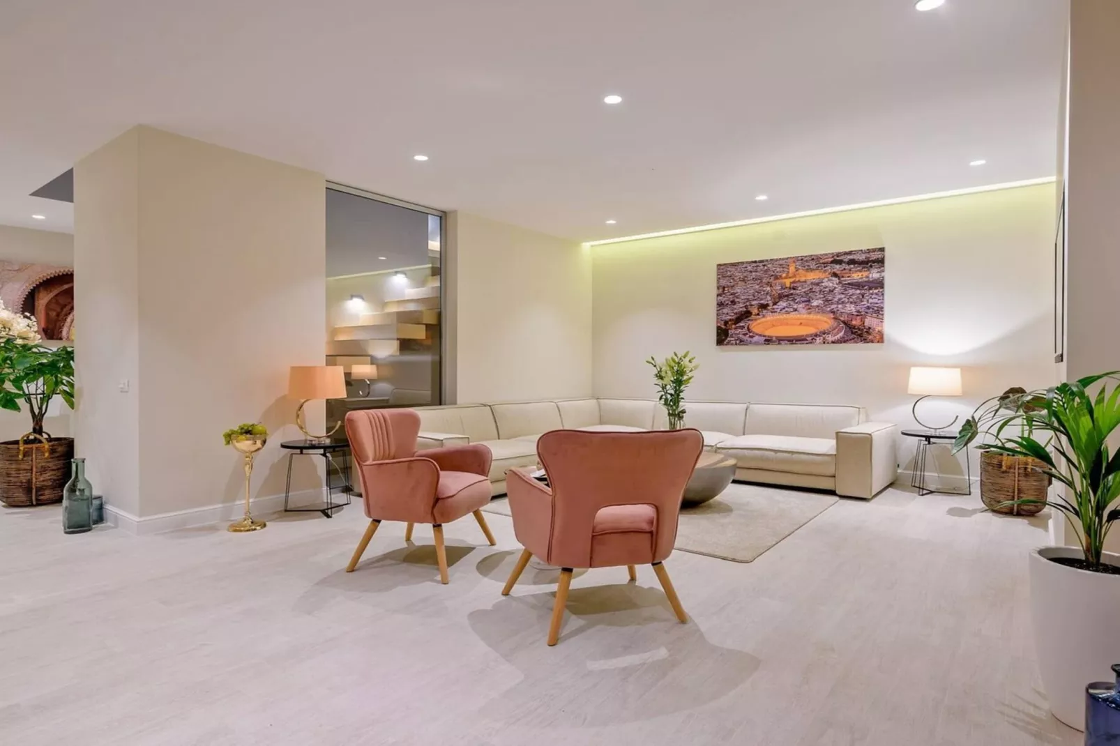 Luxury Seafront Villa Raquel Solta with Pool, Gym - Wohnzimmer