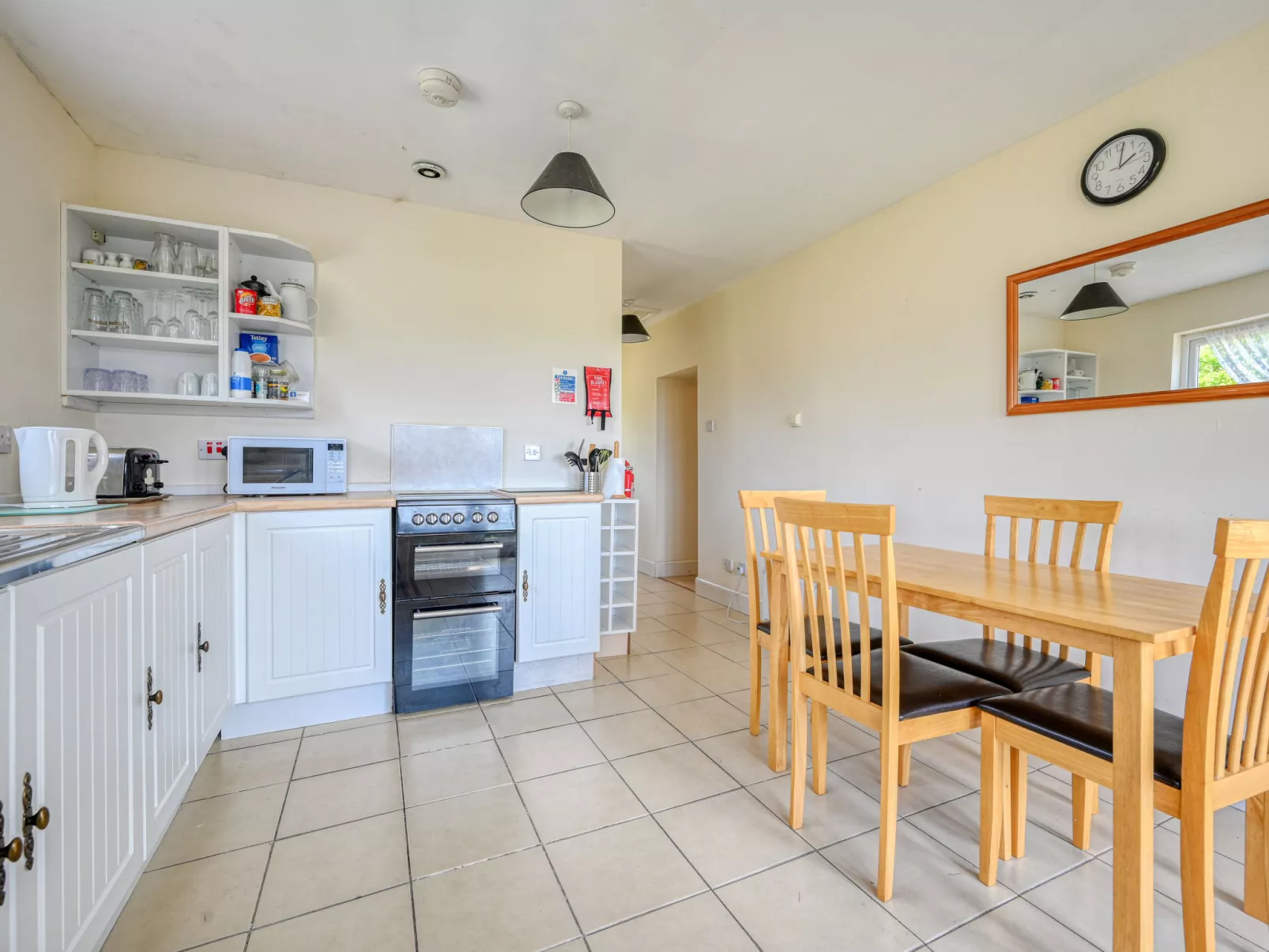 Loch Meiklie View - Drinnen