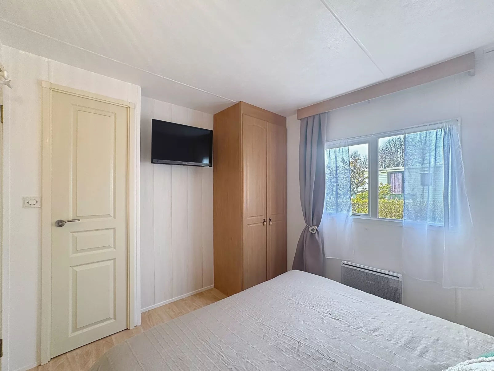 Le Lieu Bill - Inside