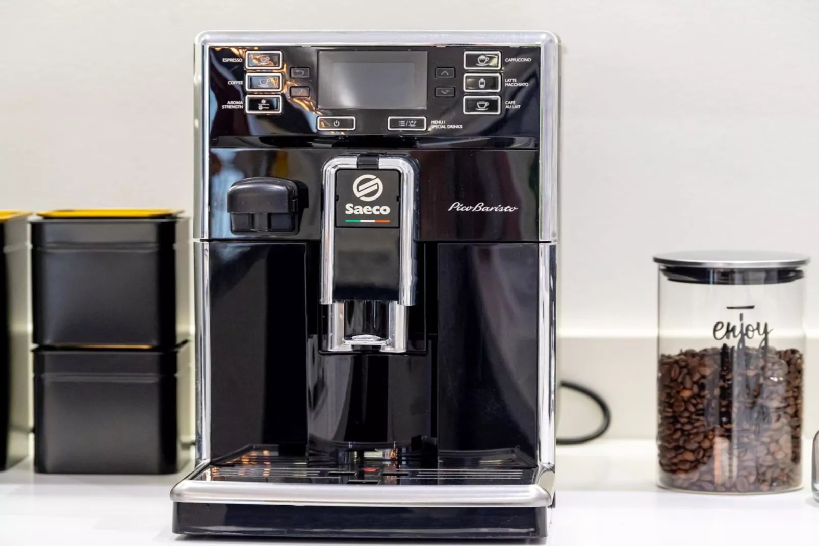 Luxury Villa Velvet Bourbon Split w/ Pool & Tennis - Kitchen