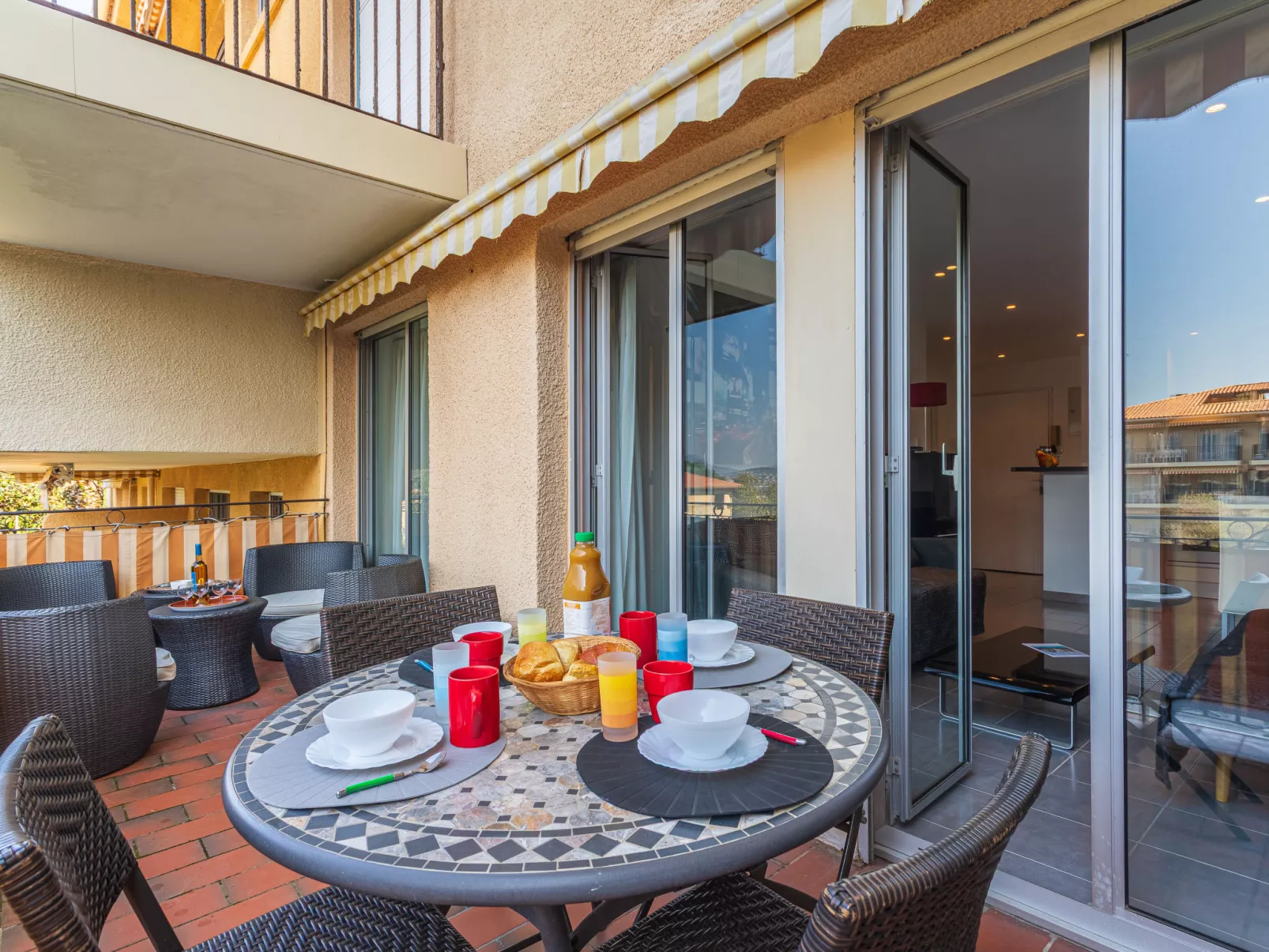 Eden Parc - Draußen