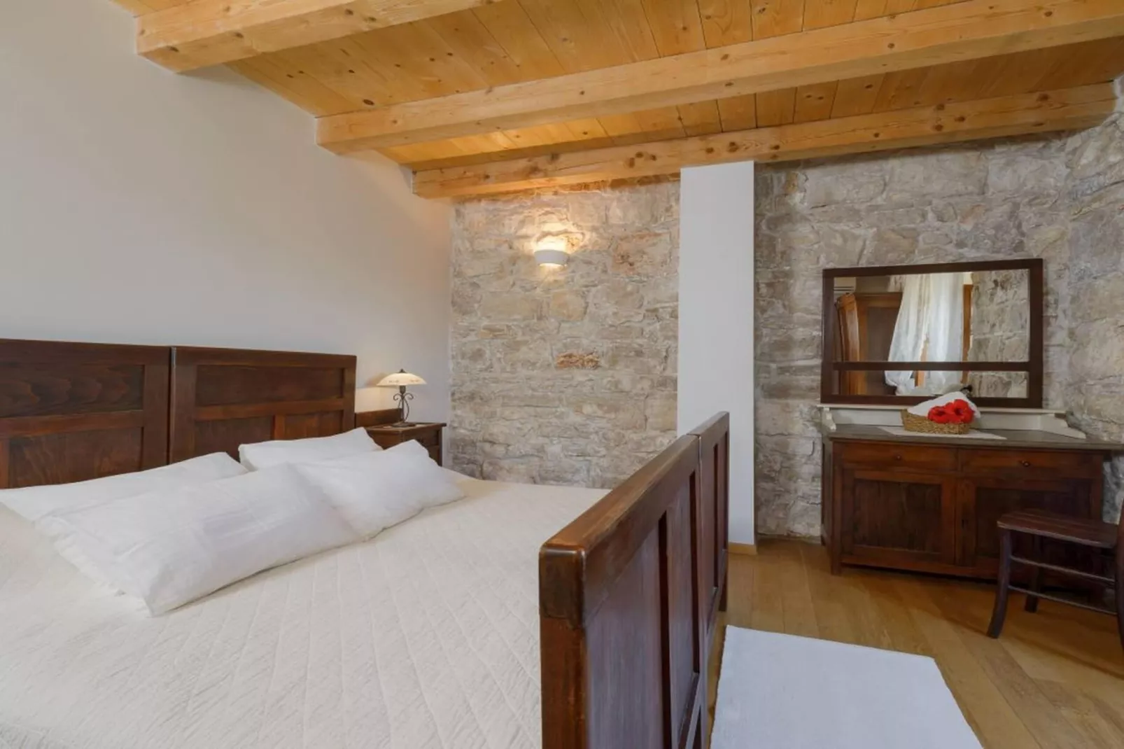 Luxury Seafront Villa Mare Orebic with Pool - Schlafzimmer