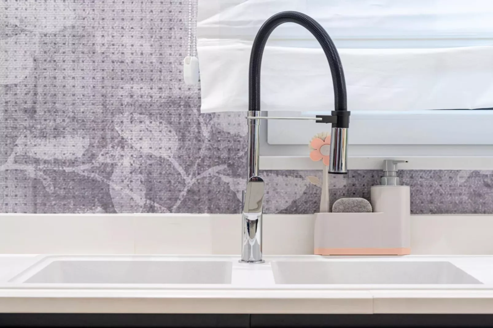 Luxury Villa Velvet Bourbon Split w/ Pool & Tennis - Kitchen