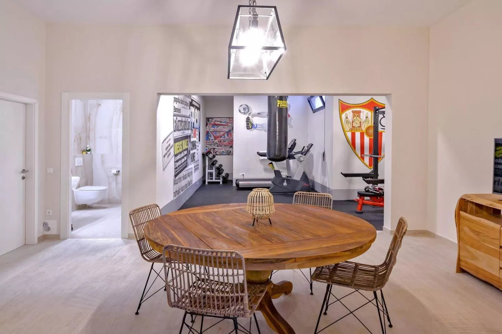 Luxury Seafront Villa Raquel Solta with Pool, Gym - Esszimmer