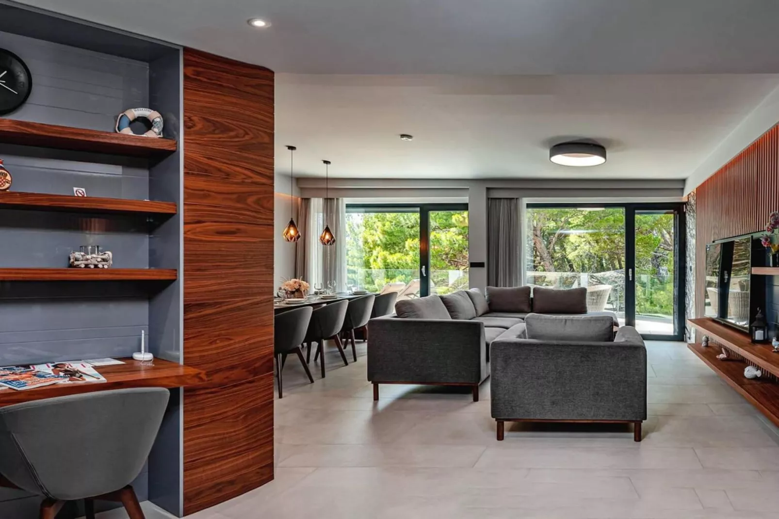 Luxury Villa Delight II – Promajna, Heated Pool - Living room