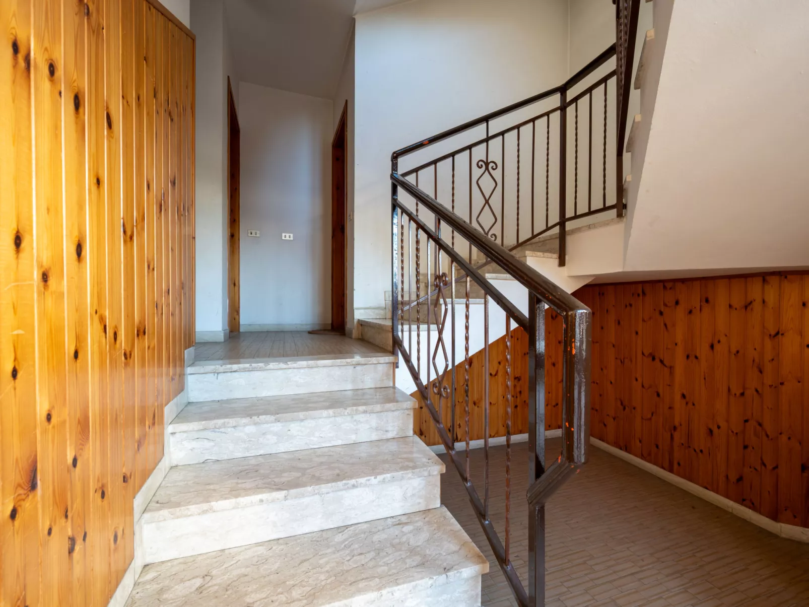 Ai piedi del Monte - Dedans